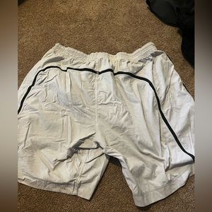 Lululemon white pacebreaker shorts